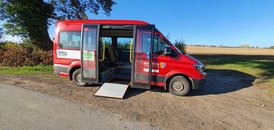 Kleinbus Flotte Lehni mit Rollstuhlrampe